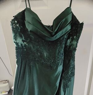 Emerald Green Lace Appliqué Satin Prom Dress